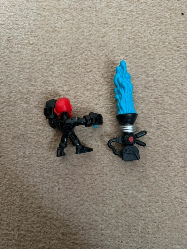 Marvel Avengers Super Hero Micro Mashers Figures 9 x Bundle and Accessories