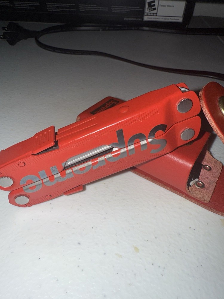 Supreme®/Leatherman® Rebar®