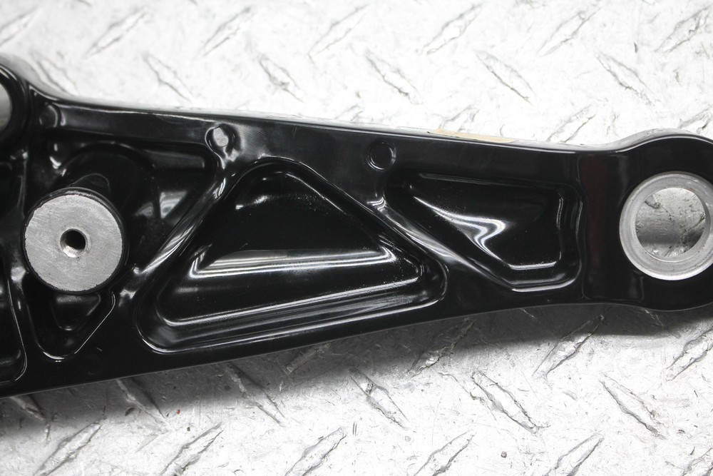 2021 INDIAN SCOUT BOBBER EXHAUST MUFFLERS/HEADER & BRACKET MOUNT