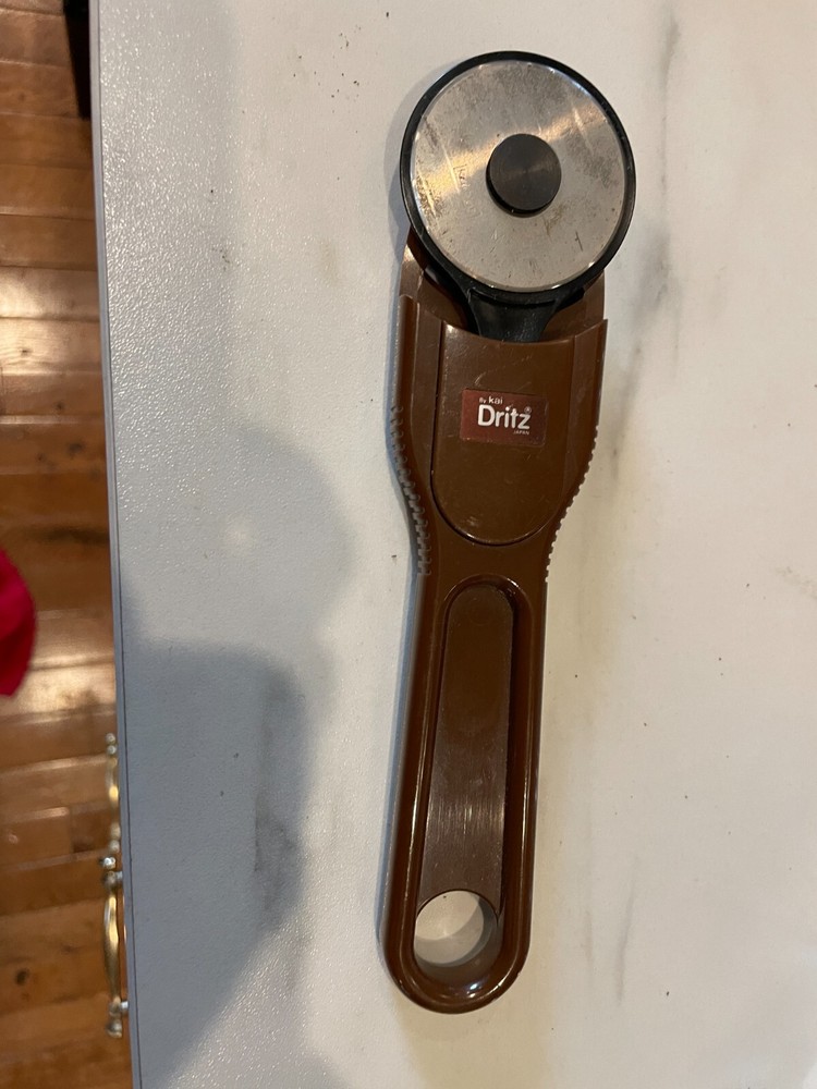 Vintage 1985 Dritz Wheel Cutter Leather, Crafts