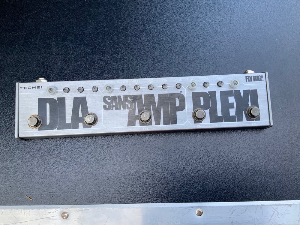 Tech 21 FlyRig5 Multi-Effects Guitar Effect Pedal