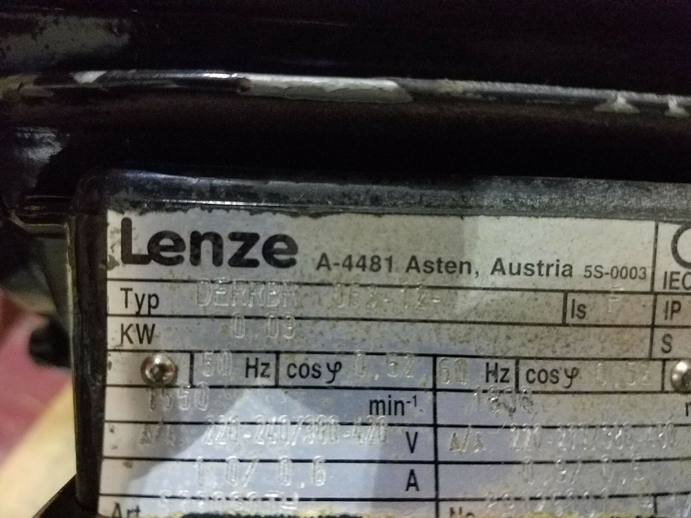 Lenze DERRBR 063-12 Motor.