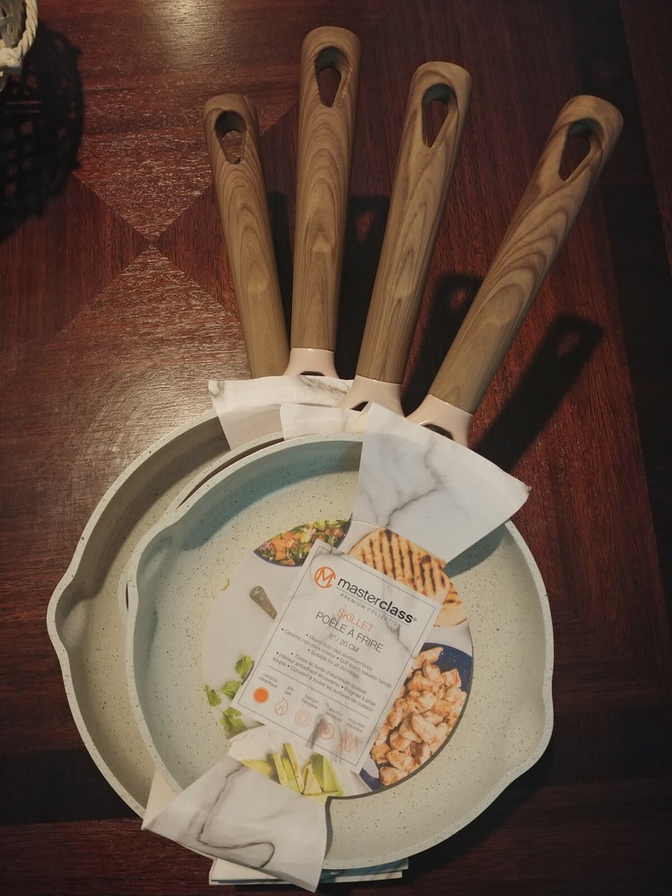 Masterclass Premium Cookware 4pc.  9.5" &8" Peachy Pink LOW SKILLETS