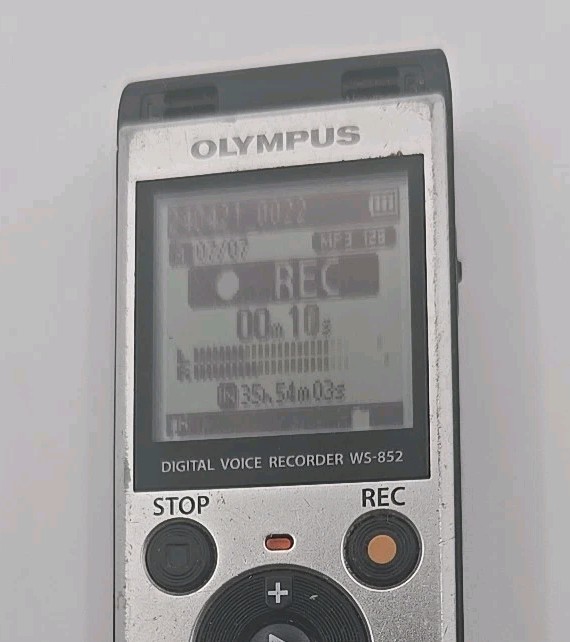 Olympus WS-852 Digital Voice Recorder Portable