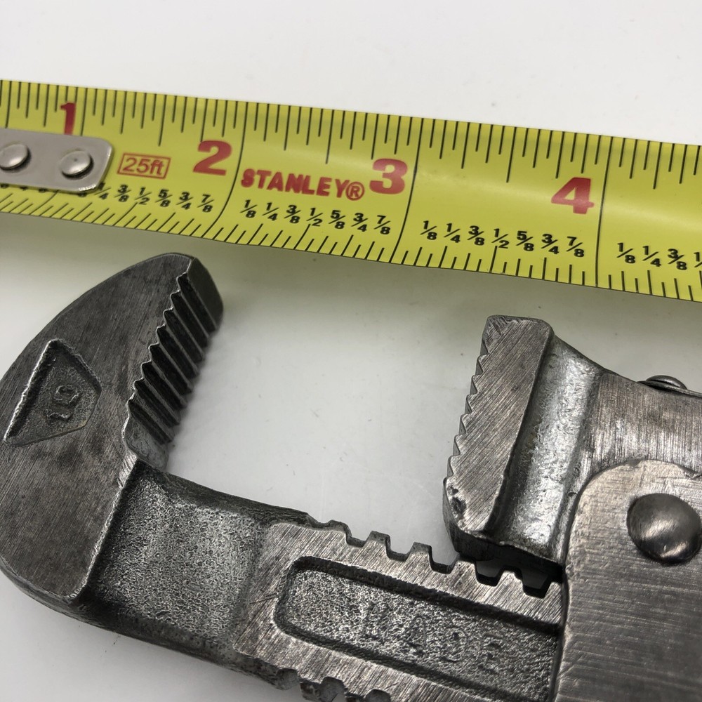 Vintage Stillson Trimo 10” Adjustable Pipe Wrench Red Handle