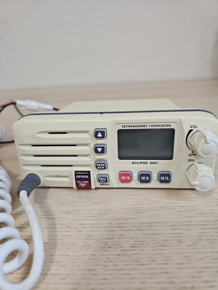 Standard Horizon ECLIPSE DSC Marine VHF GX1000s SHIPS AS SHOWN READ