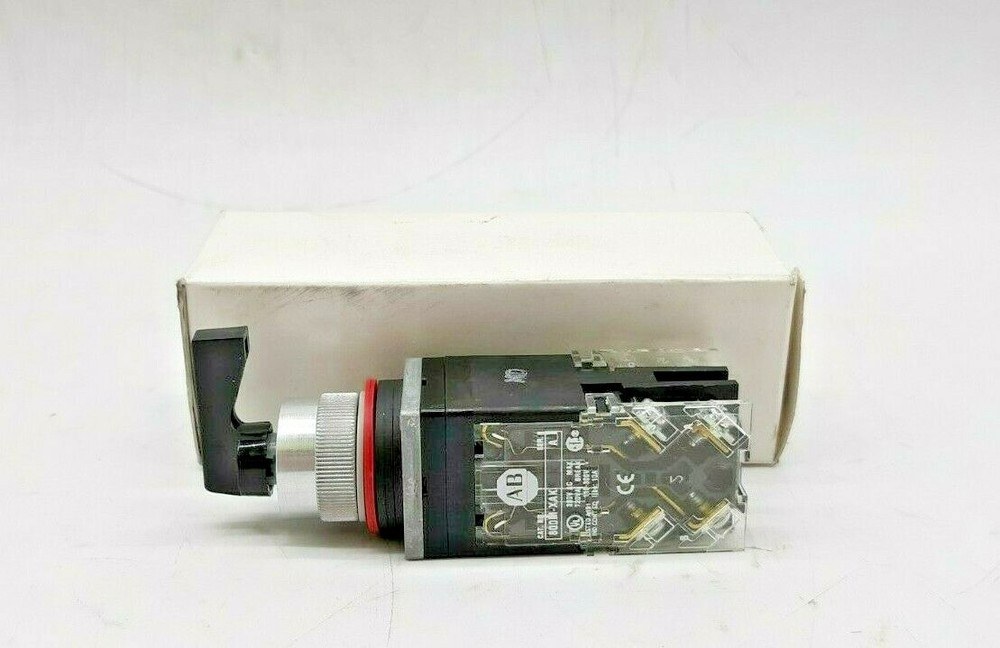 Allen-Bradley 800MR-JK9BBK Selector Switch