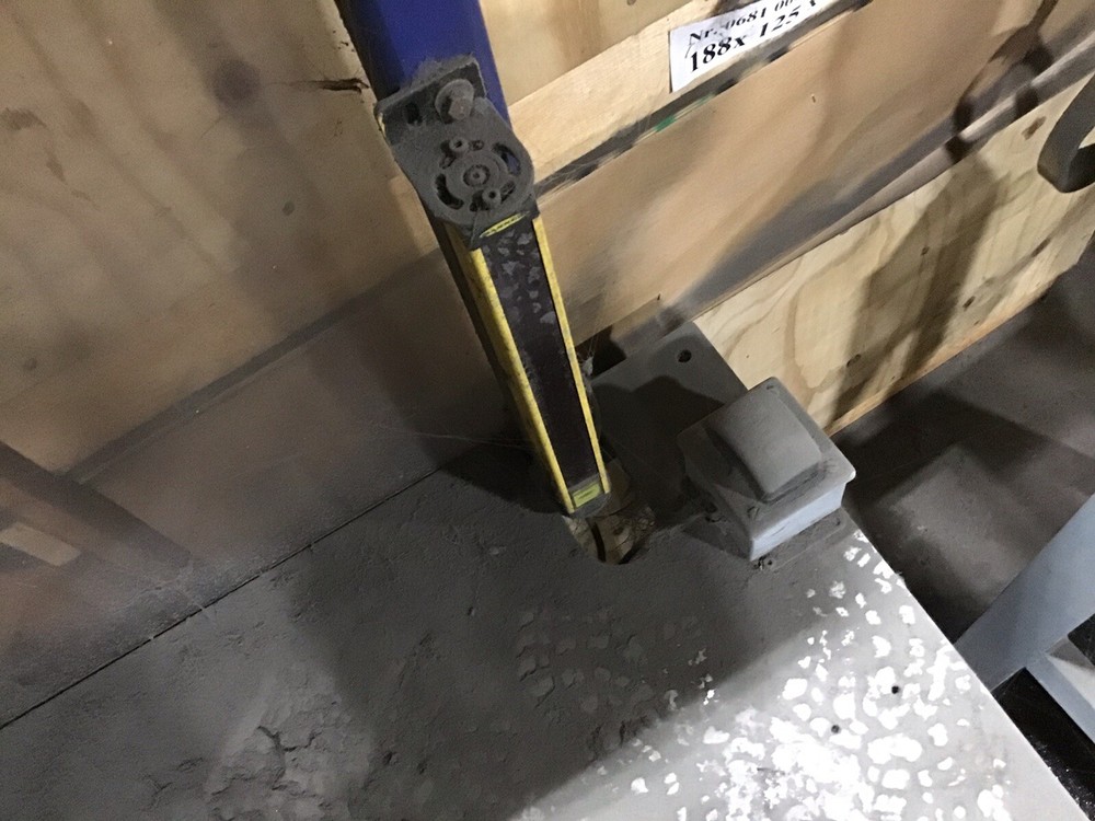 Selfeeder drill station
