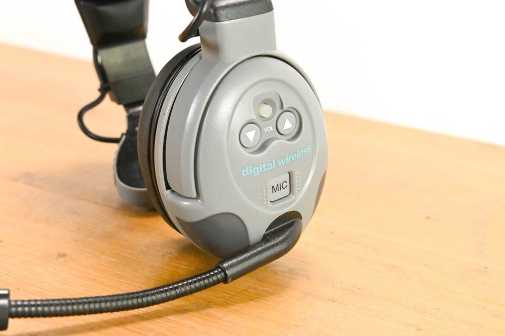 Eartec ComSTAR Single-Ear Full Duplex Wireless Headset CG01YM7