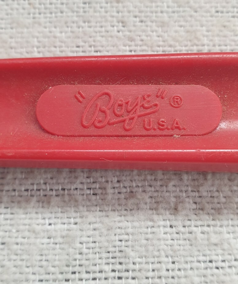 Boye Serrated Tracing Wheel red