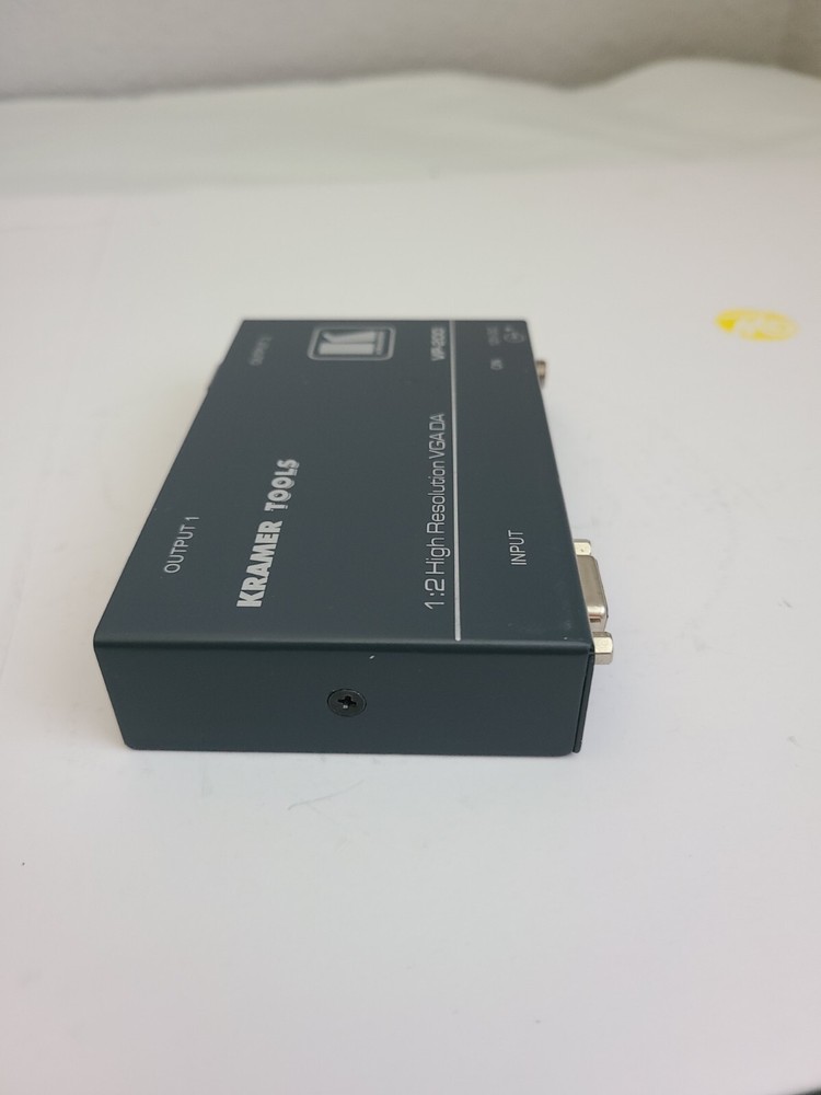 Kramer Tools 1:2 High Resolution VGA DA VP-200, NO POWER SUPPLY