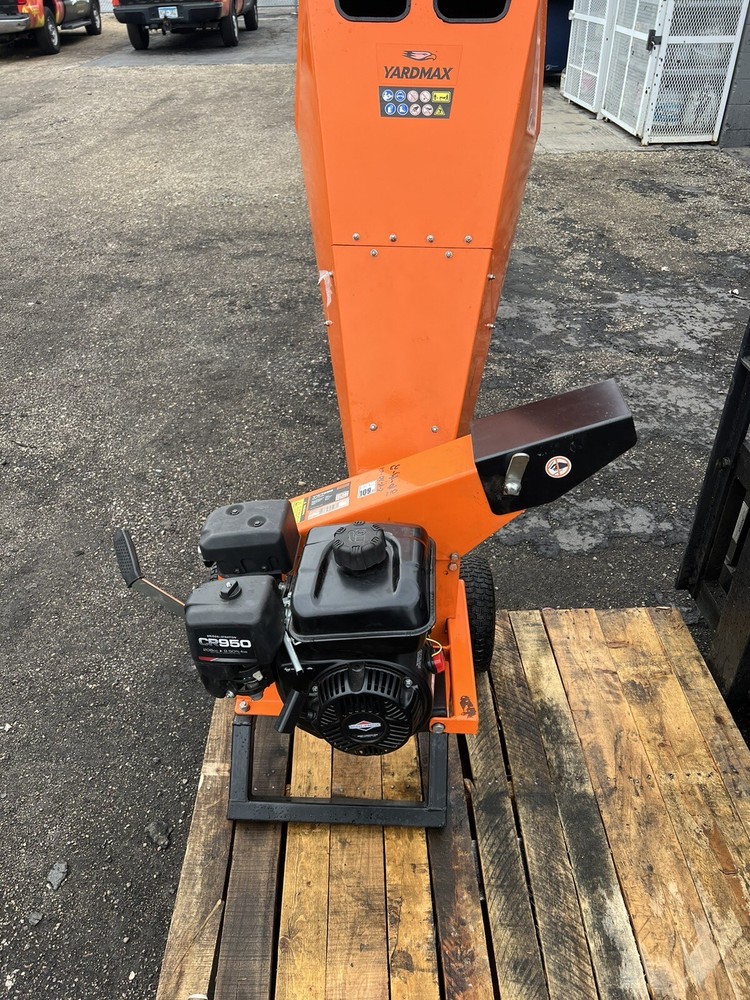 Yardmax Chipper Shredder With Spare Motor.
