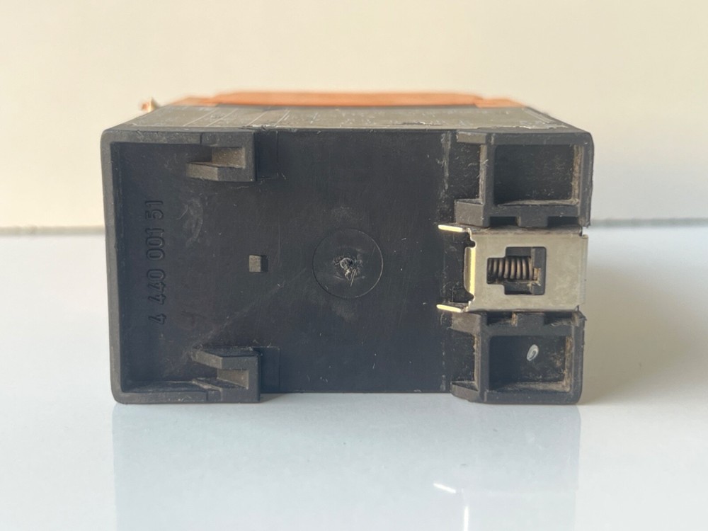 IFM MONITOR FR-2 FREQUENCY SPEED DD2002