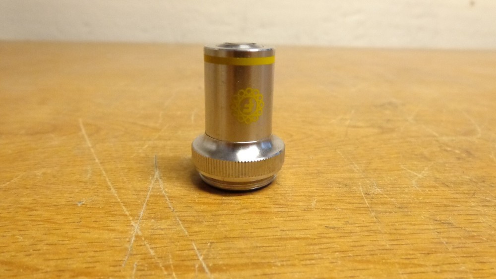 MICROSCOPE OBJECTIVE LENS (F) 10 0.25 yellow line