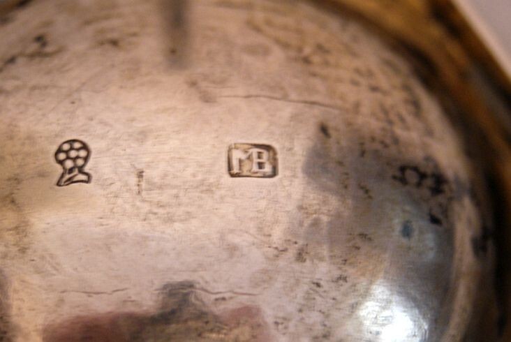 Antique triangular historism silver spice / salt bowl, est. ~ 1800 - 1850