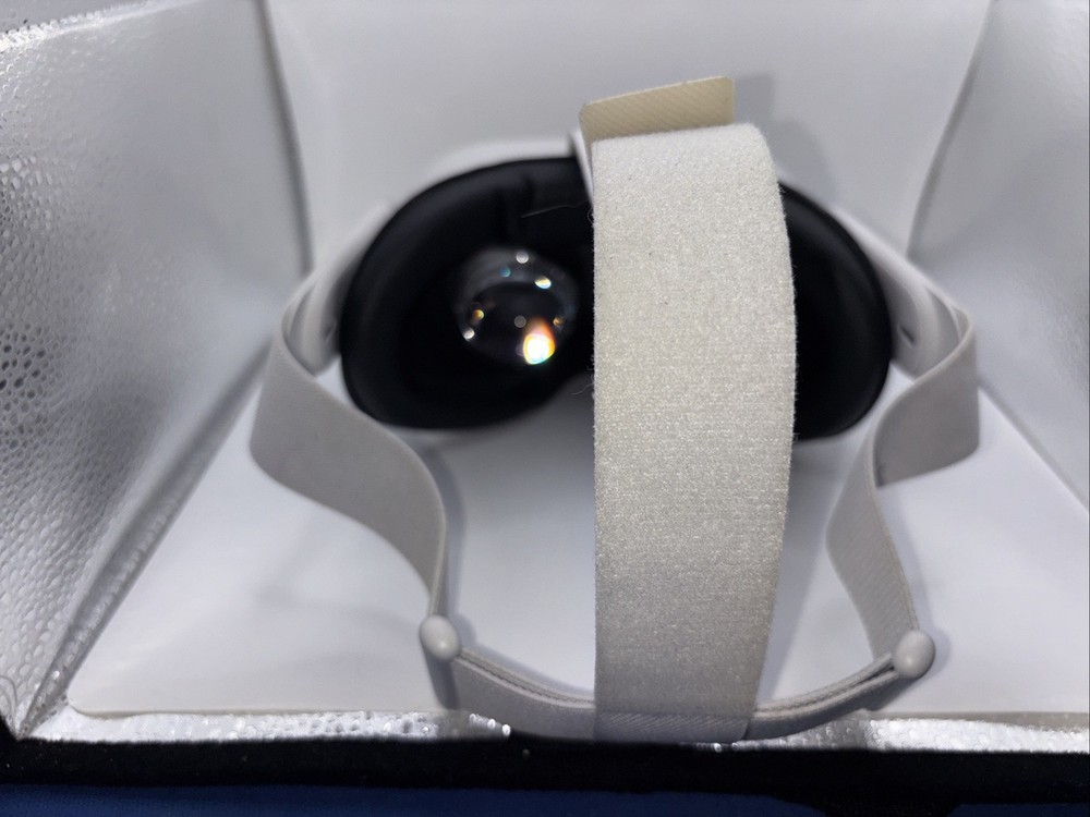 Meta Oculus Quest 2 VR Headset 128GB - HEADSET ONLY - Tested -