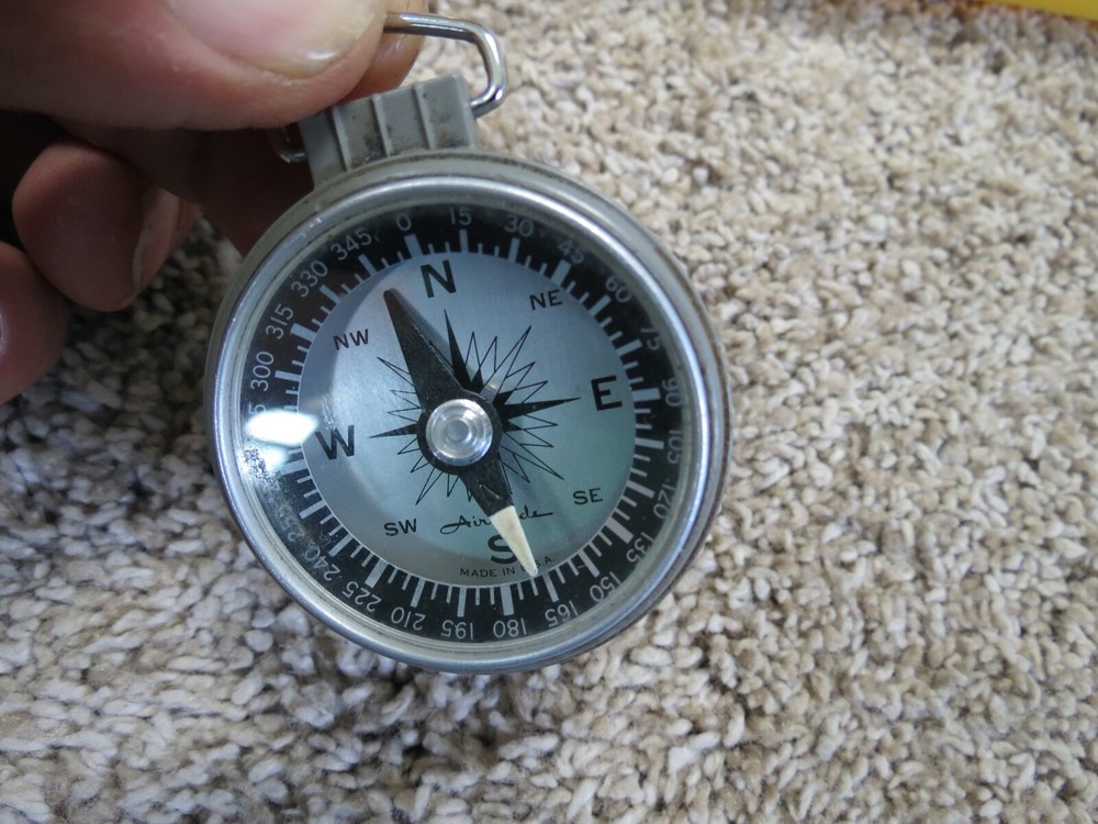 Vintage Airguide compass (lot#18064)