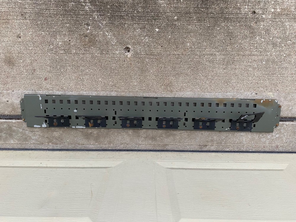 US Military Surplus Space Saver Weapons System Shelf Insert & 6 Weapons Mounts