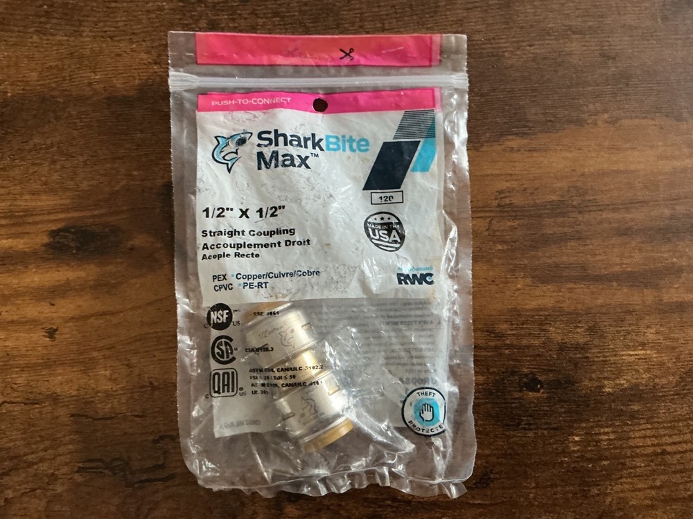 SHARKBITE MAX 1/2” x 1/2” STRAIGHT COUPLING     #UR008