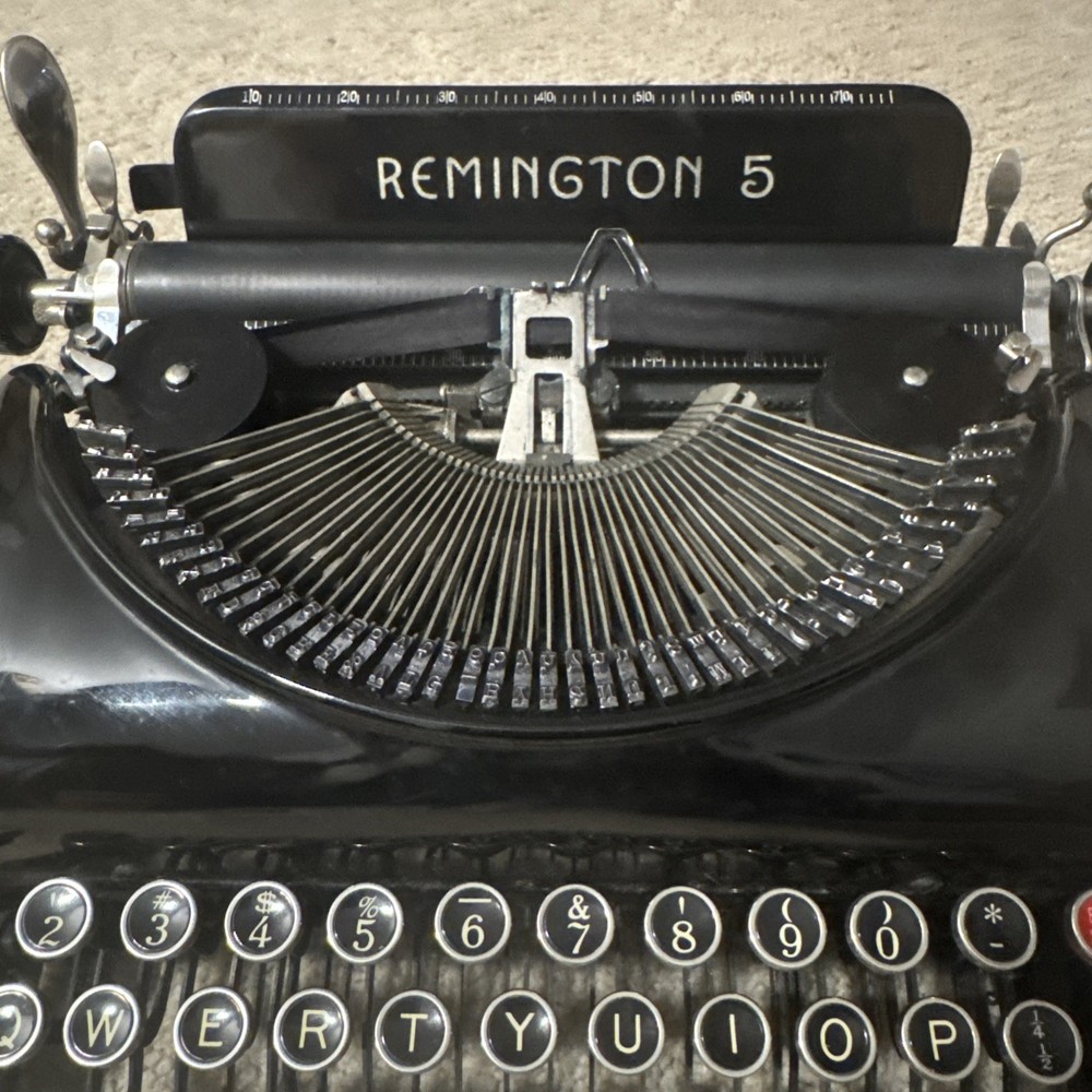 1938 REMINGTON RAND 5 Model 5 Portable Typewriter