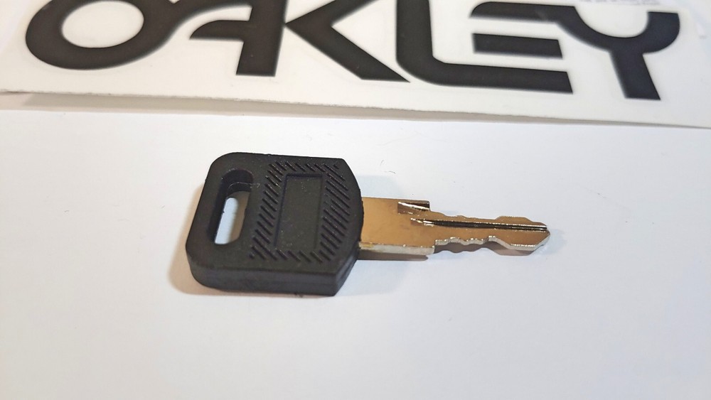 Genuine Oakley 4.0 Display Case Key + Oakley Decal - (100% Original Authentic)