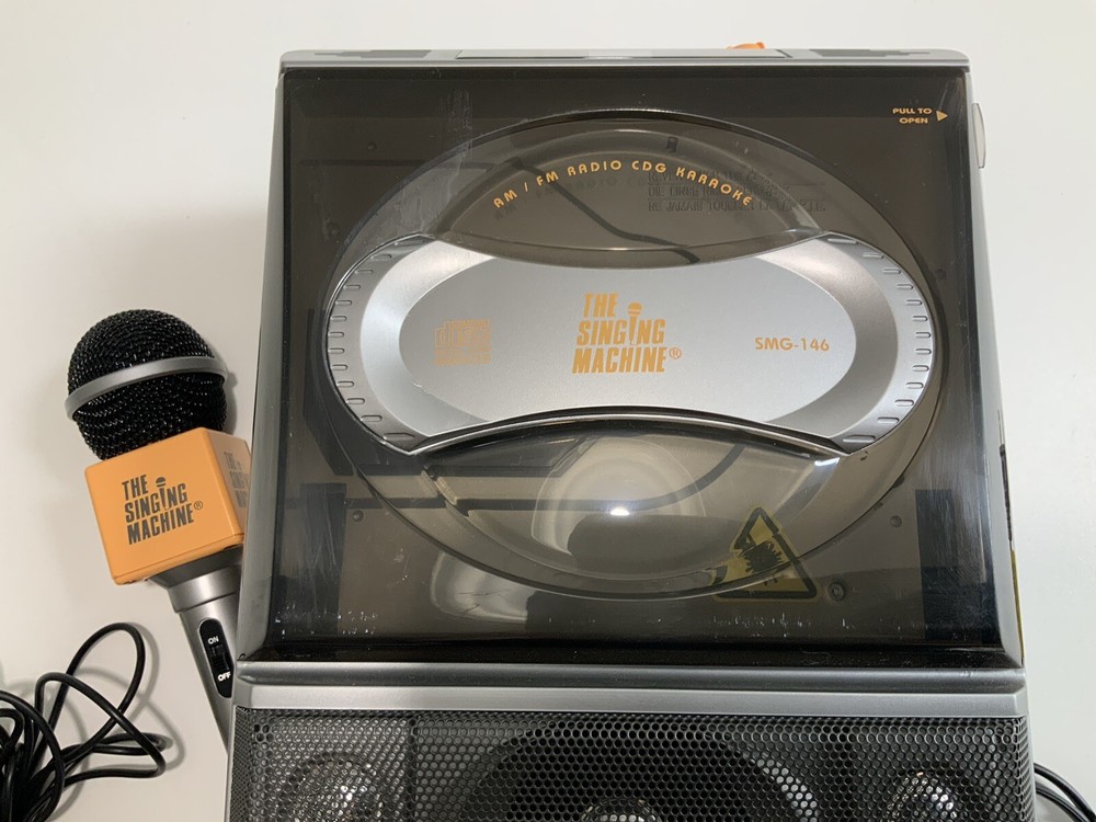 The Singing Machine Compact Disc/AM FM Karaoke 2005 TESTED WORKS