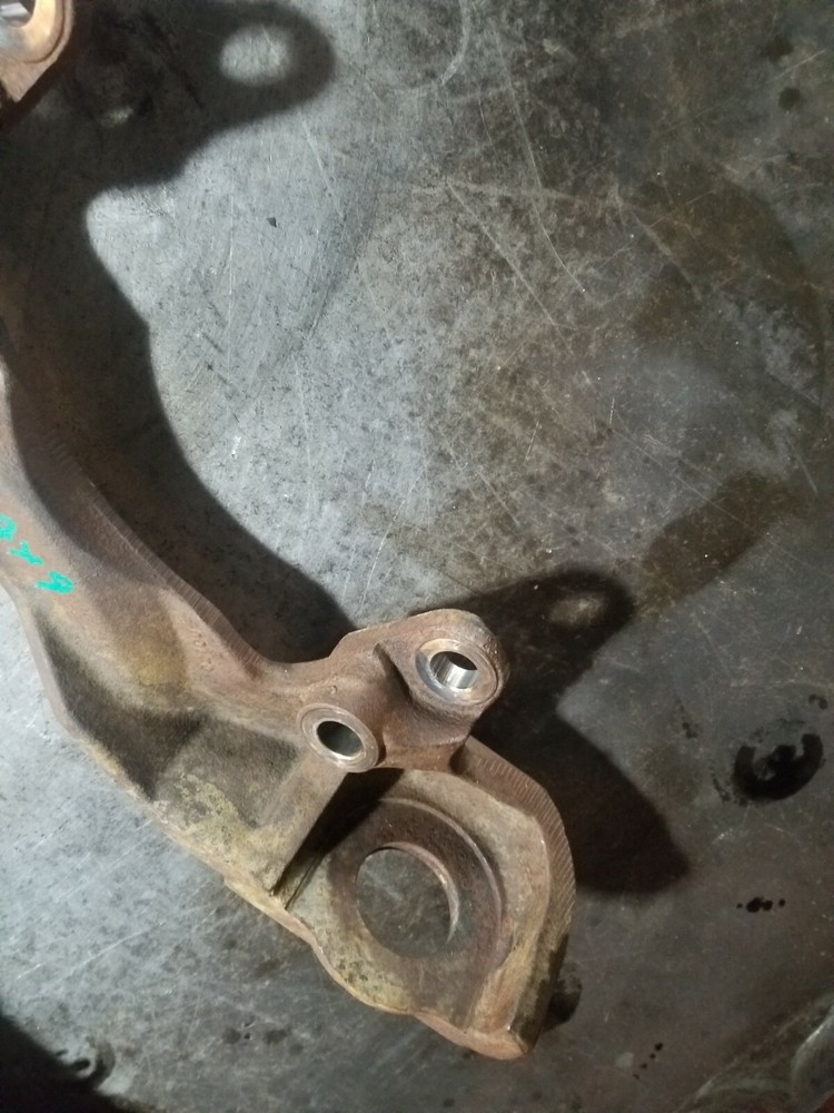 3578794C2 INTERNATIONAL MAXXFORCE ENGINE MOUNT