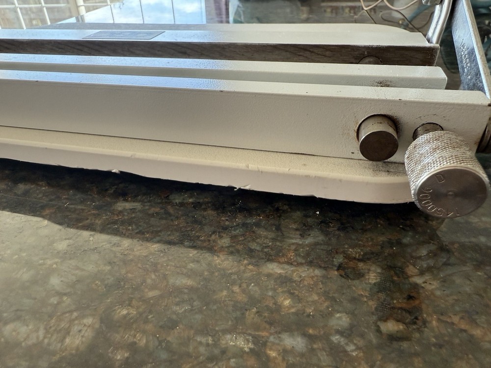 GBC MC12 Manual Twin Loop Closer Wire Binder