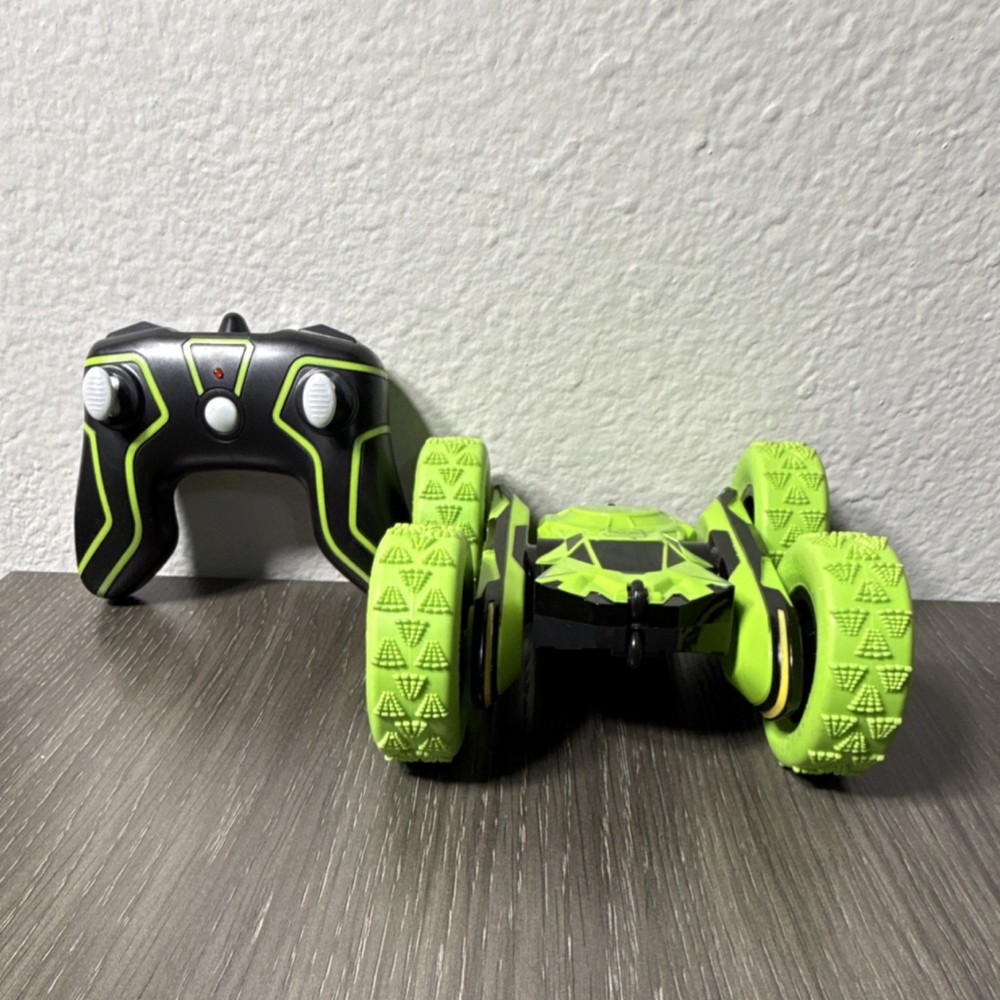 Green and Black Remote Control Stunt Car with 2.4 GHz Controller, Atomic Design