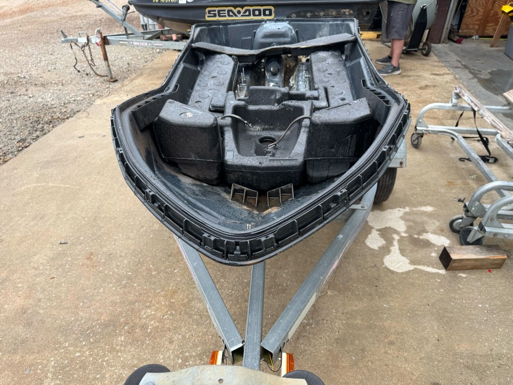 2015 SEADOO SPARK 900 HO 3UP HULL 295501141