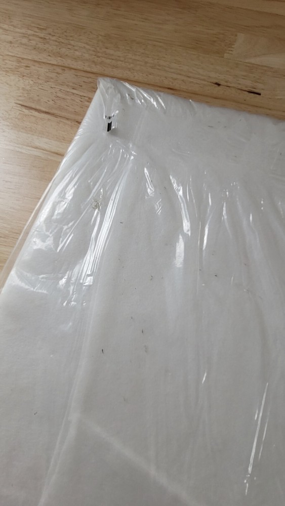 JP Stevens Kyron NONWOVEN INTERFACING Polyester 22"x4 Yards