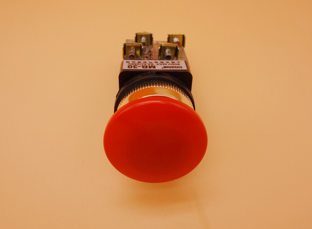 1PC Cutout 30mm Spring Return Momentary RED Mushroom Head push button switch