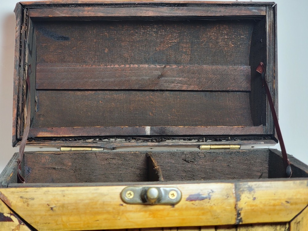 Vintge Bamboo Table Top Tall Thin Treasure Chest w/Latch