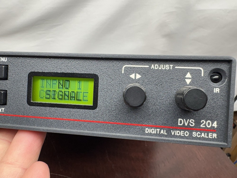 Extron DVS 204 Digital Video Scaler DVS204