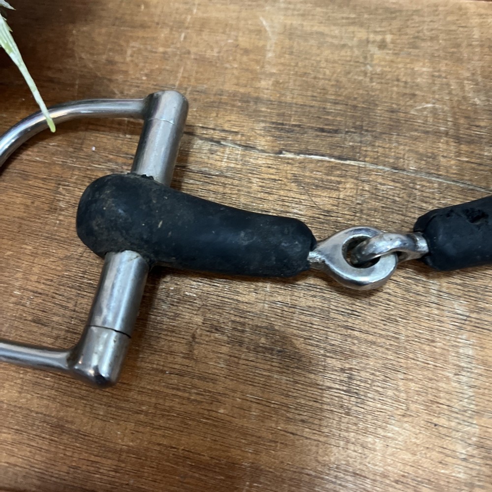 Korsteel Rubber D-ring Single Jointed Snaffle Bit 5"
