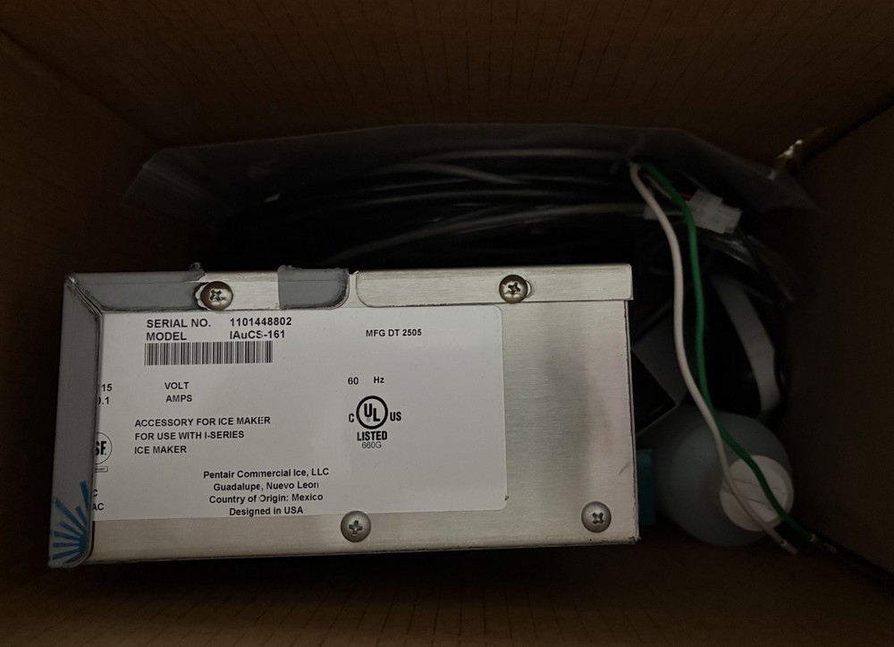 New Open Box Manitowoc IAUCS-161 Ice Machine Cleaner System