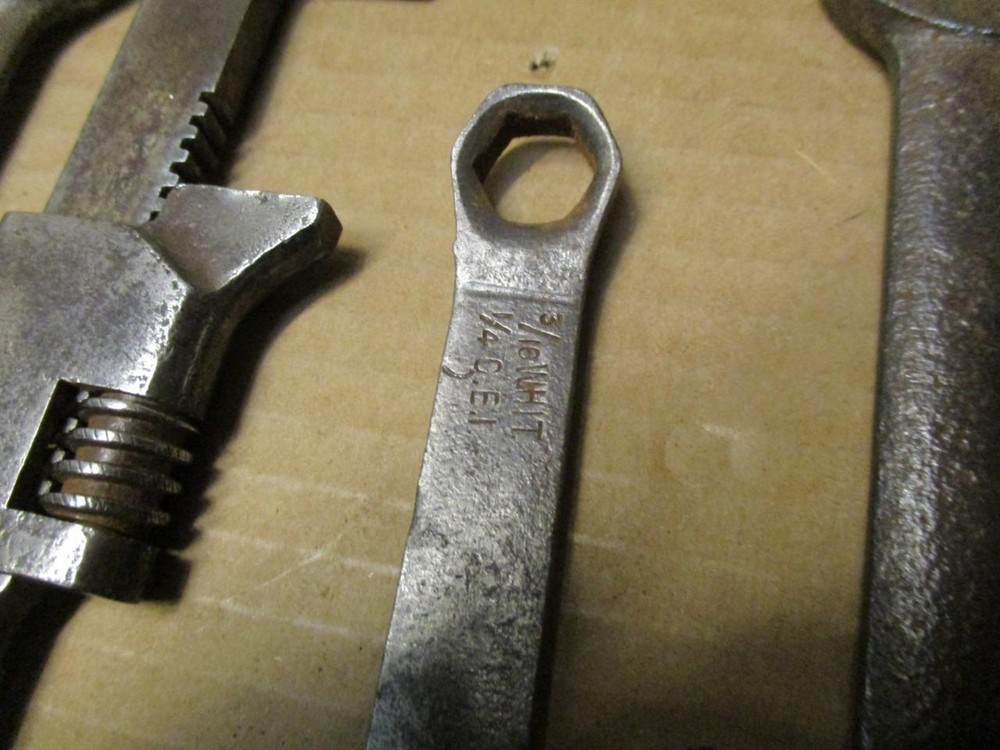 Vintage Bentley ? Tool Kit