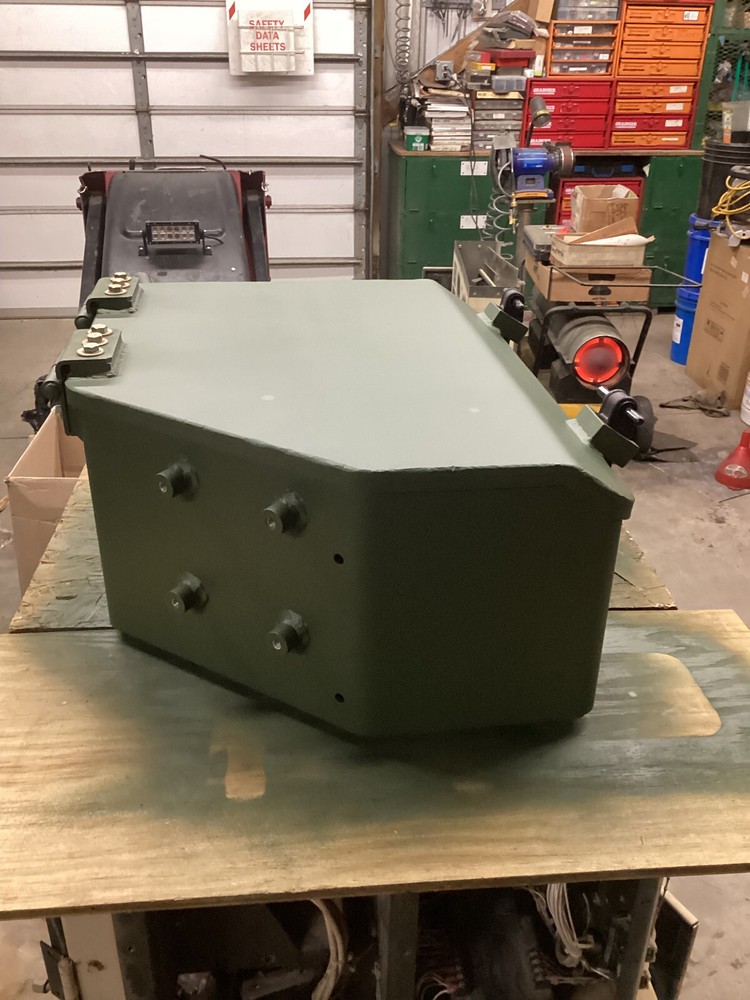 Storage box, rear /RH Bradley(BFVS) 2540-01-479-0396