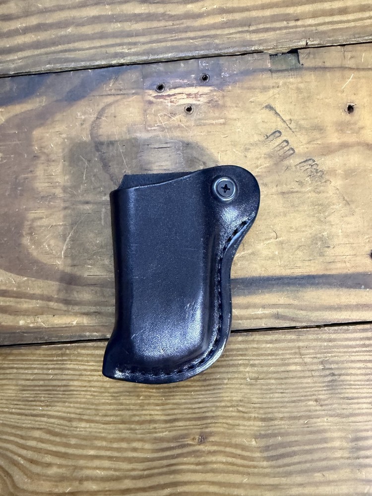 Double Stack Magazine Carrier Black Leather