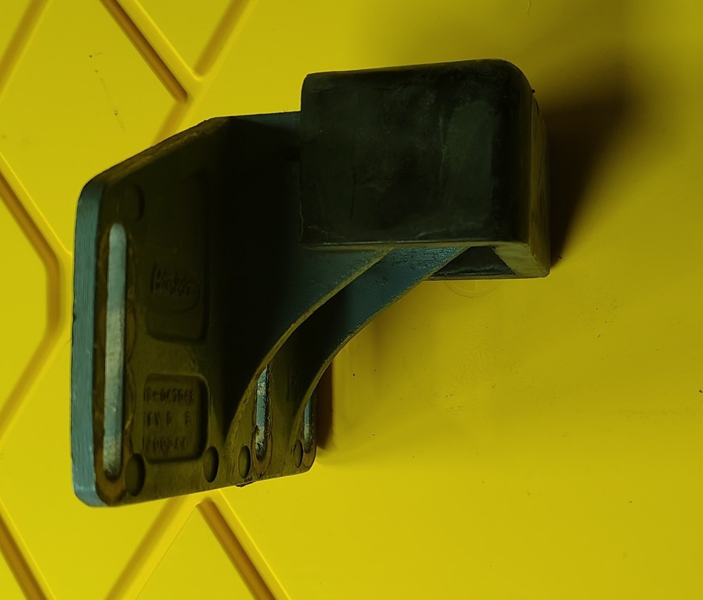 PETERBILT 13-04709R SUPPORT-UPPER HOOD TAG 52982