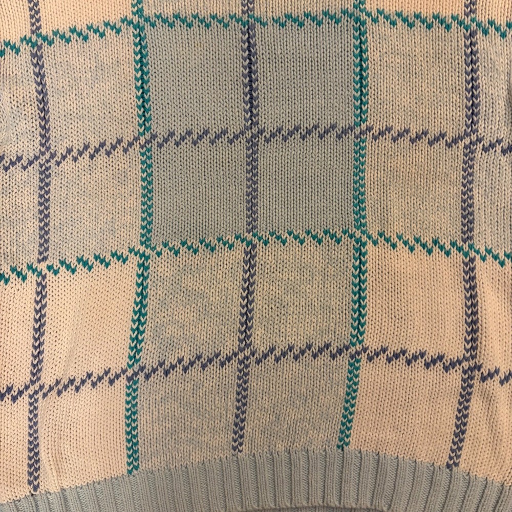 Northern Isles Plaid Knit Sweater Size Medium Light Cream Pullover Long Sleeve