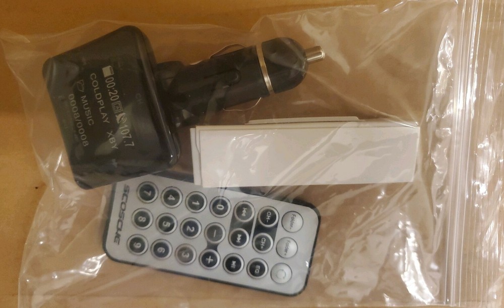 Scosche Universal Digital FM Frequencies Transmitter w/ SD Card Reader