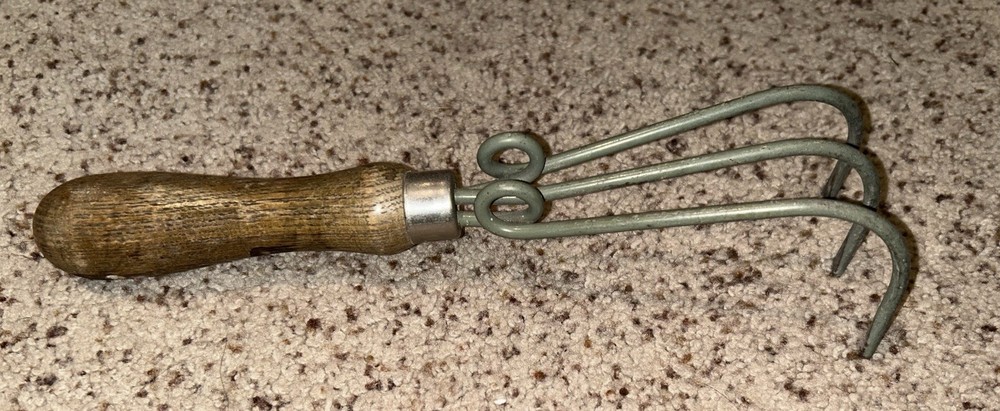 Vintage Claw Hand Cultivator Tool Garden