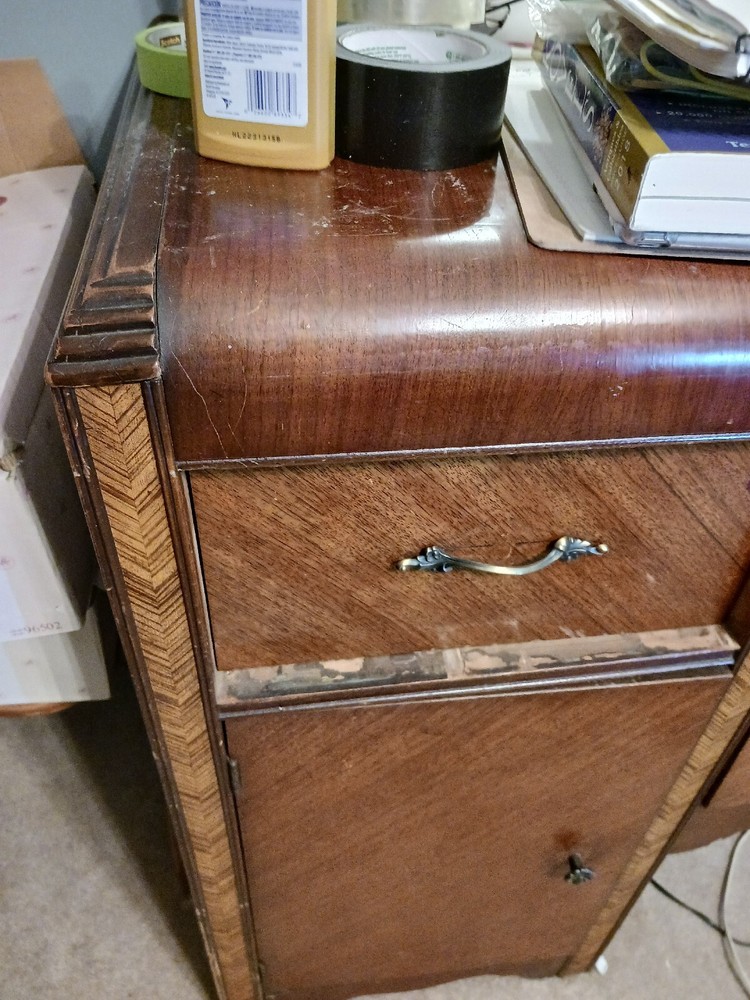 JacobBean Waterfall Dresser/ Sideboard