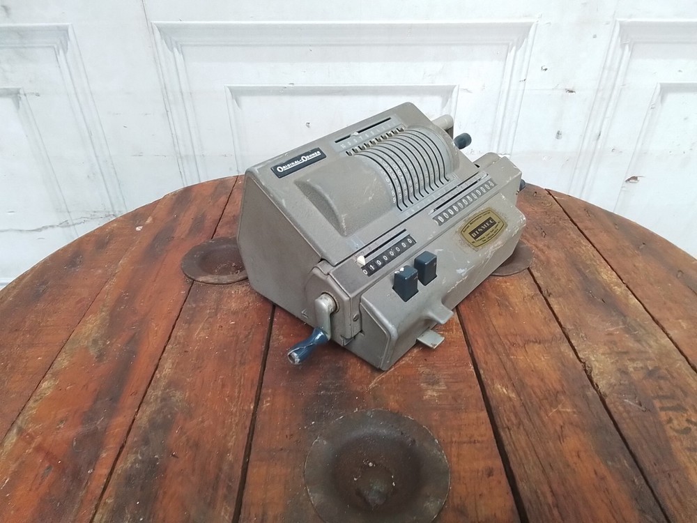 Antique Original Odhner Calculator