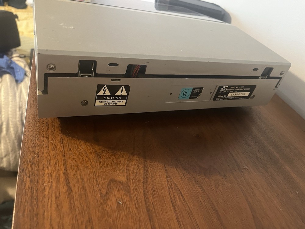 JVC L-E22 Fully Automatic Turntable Linear Tracking Turntable Works