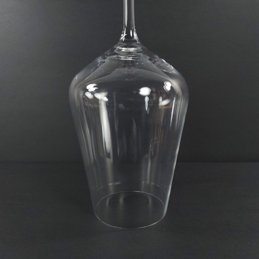 Wine Glass for Light Bodied Whites 9" Unmarked