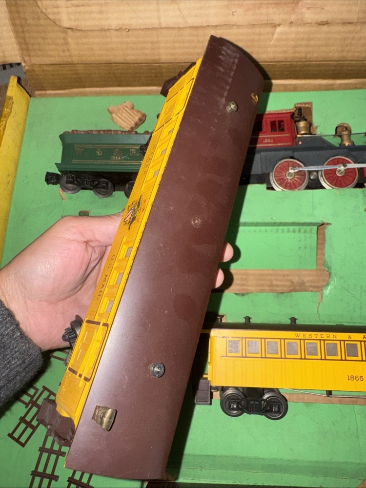 Postwar Lionel 1800 General Frontier Gift Pack BOXED SET from 1959
