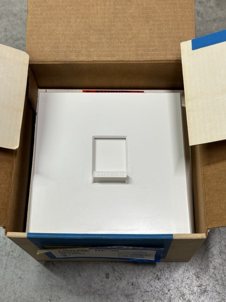 Lutron Nova NF-30 Fluorescent Dimmer, 30 Lamp, White Linear Slide Controlled 120