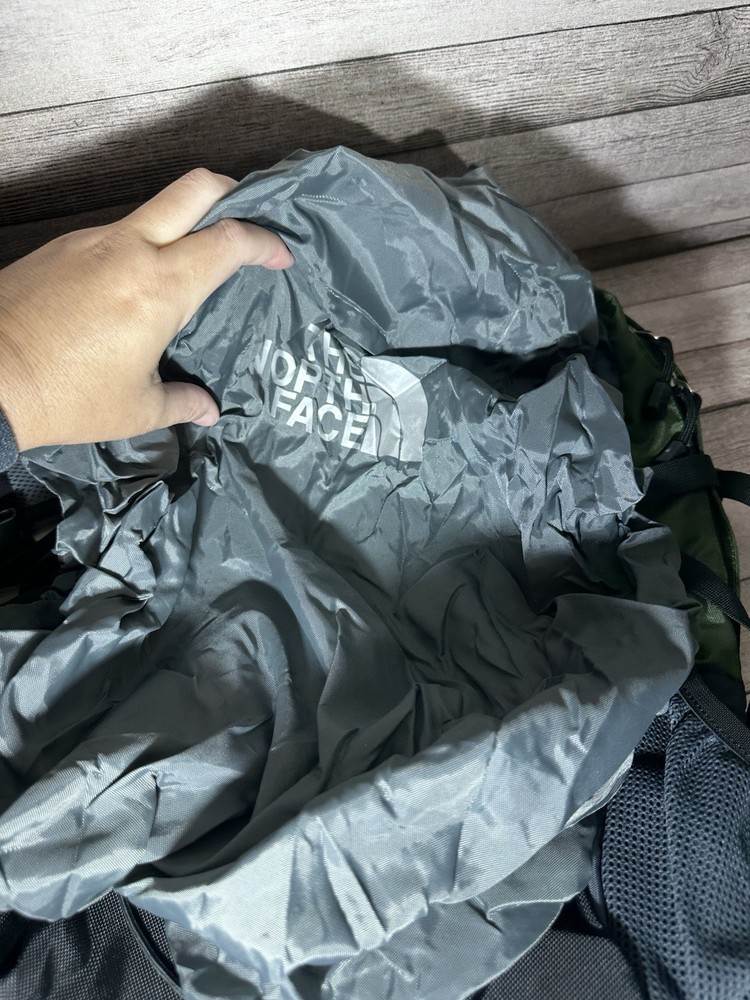 Flight Series ION 20 Backpack Green Multiple Pockets, Hip Belt, Fully Adjustable